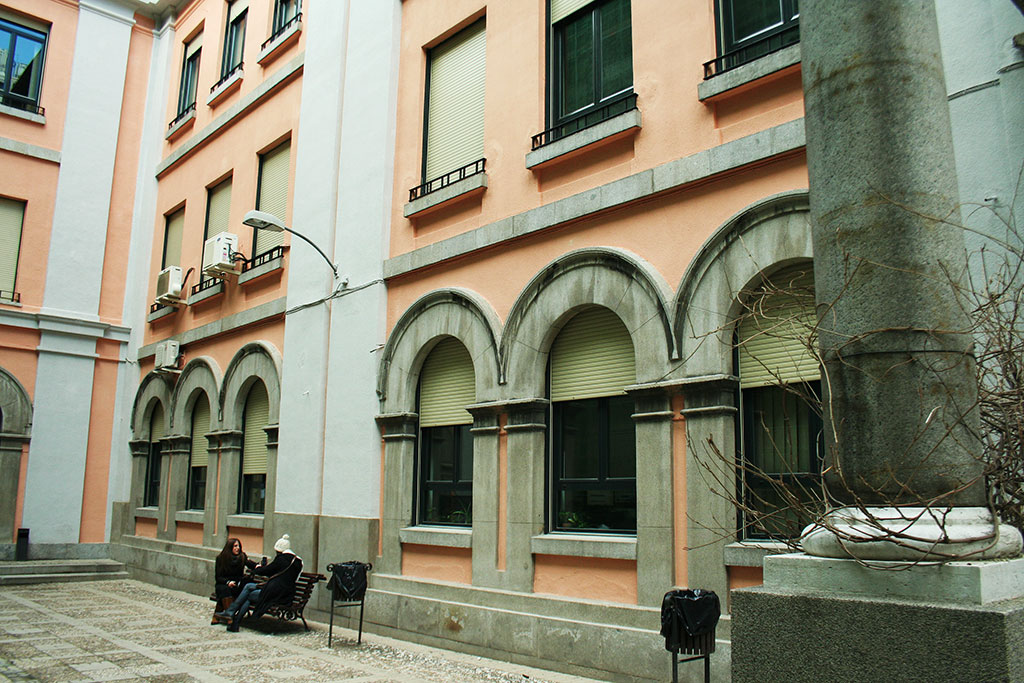 El profesor Carlos Flores Varela ha sido nombrado director del Archivo de Indias